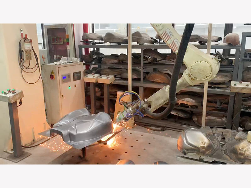 无锡市一峰金属 摩托车油箱.mp4_snapshot_00.36_[2025.04.25_09.37.35]