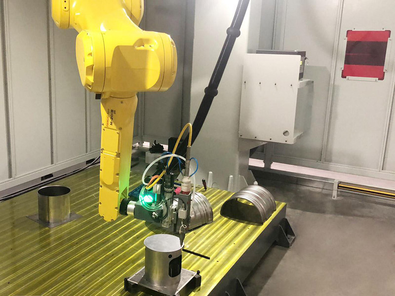 Station de travail robotique de coupe laser 3D